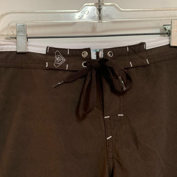 Roxy Bermuda - Picture 4 of 5